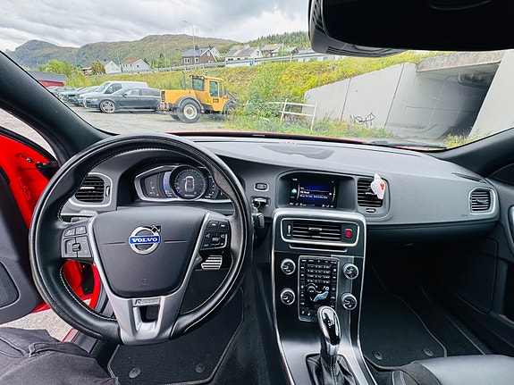 Volvo S60 28 of 30