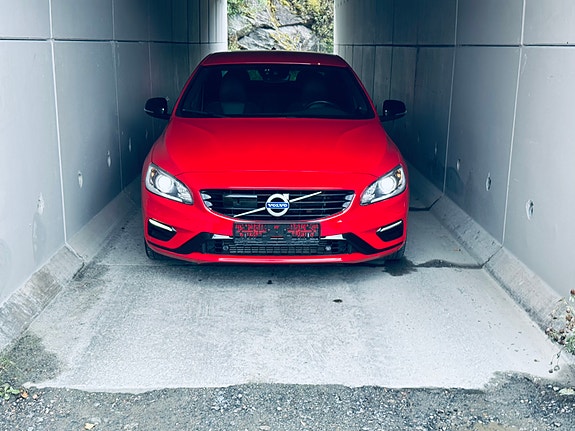 Volvo S60 2 of 30