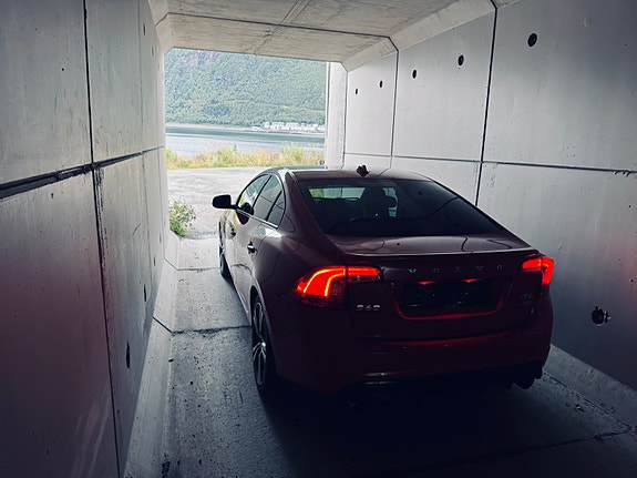 Volvo S60 7 of 30