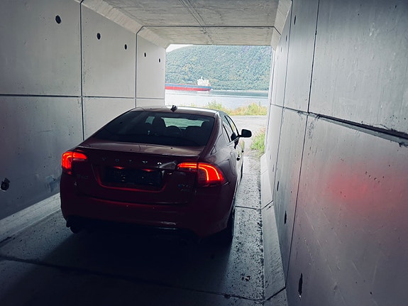 Volvo S60 6 of 30