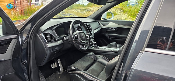 Volvo XC90 20 of 28