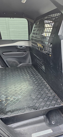 Volvo XC90 12 of 28