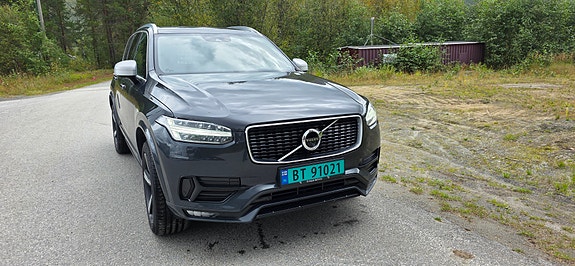 Volvo XC90 6 of 28