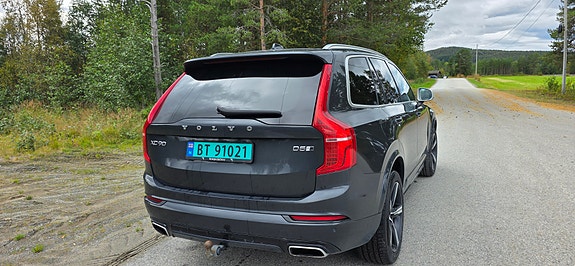Volvo XC90 5 of 28