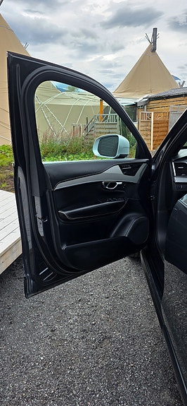 Volvo XC90 22 of 28