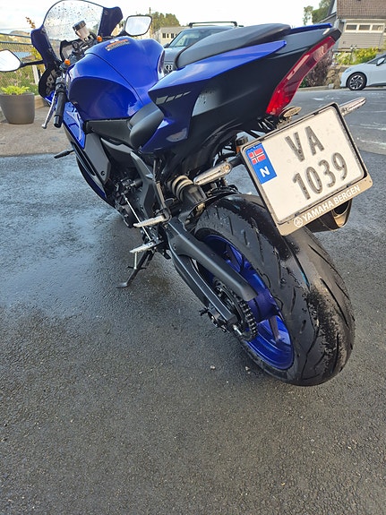 Yamaha R7 6 of 8