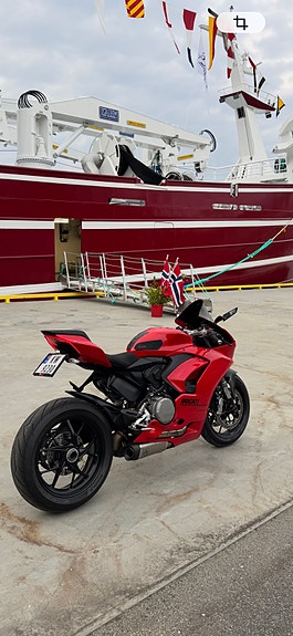Ducati Panigale V2 3 of 8