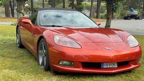 Chevrolet Corvette 9 of 30