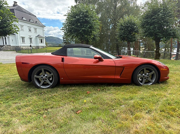 Chevrolet Corvette 15 of 30