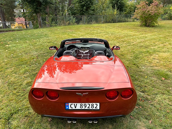 Chevrolet Corvette 5 of 30