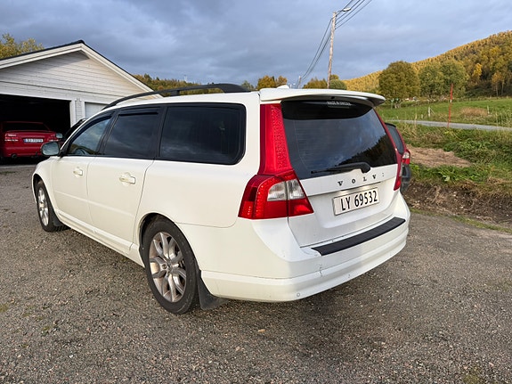 Volvo V70 5 of 8