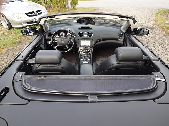 Mercedes-Benz SL55 9 of 13