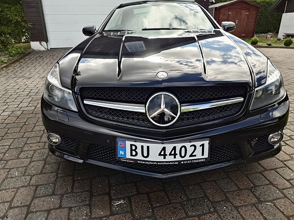 Mercedes-Benz SL55 2 of 13