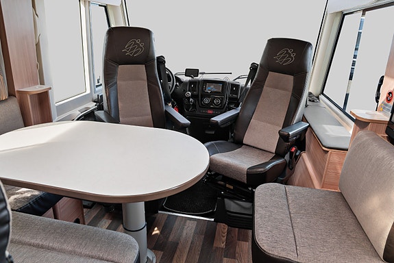 Knaus Sky I 700 | 1 eier | Litium | Lav km.stand | Fortelt | 4 of 30
