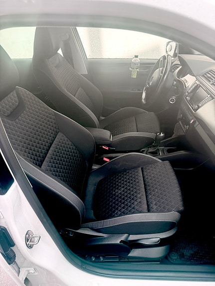 Skoda Fabia 9 of 13