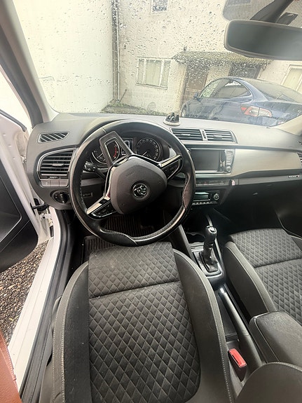 Skoda Fabia 10 of 13