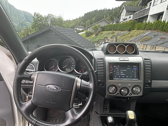 Ford Ranger 3 of 10