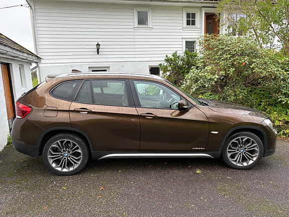 BMW X1 3 of 20