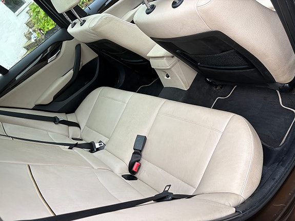 BMW X1 9 of 20
