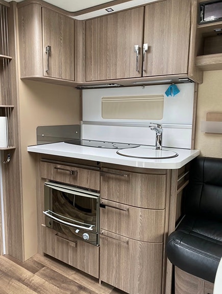 KABE Royal 560 GLE KS 12 of 21