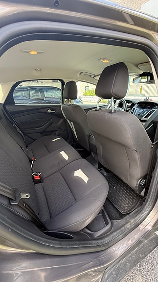 Ford Focus 9 of 25