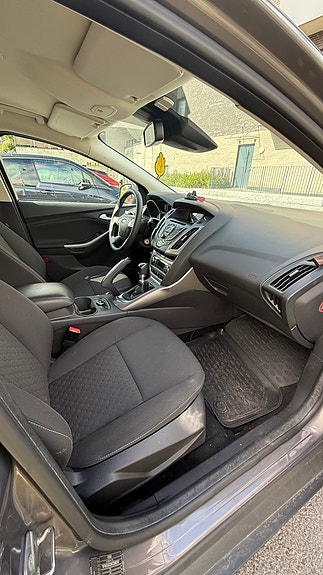 Ford Focus 12 of 25