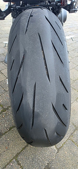 Yamaha MT-09 13 of 17