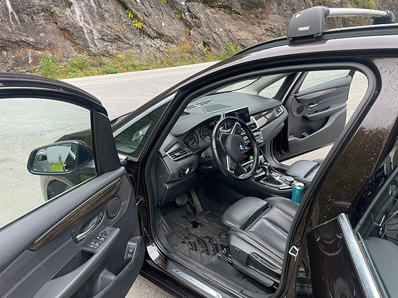 BMW 218d 11 of 30