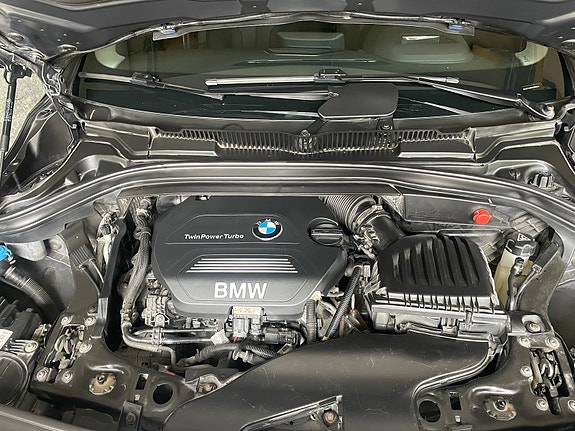 BMW 218d 26 of 30