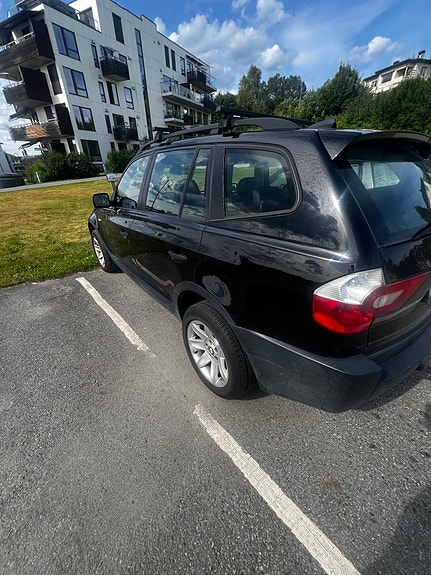 BMW X3 4 of 6