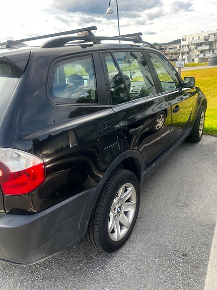 BMW X3 3 of 6
