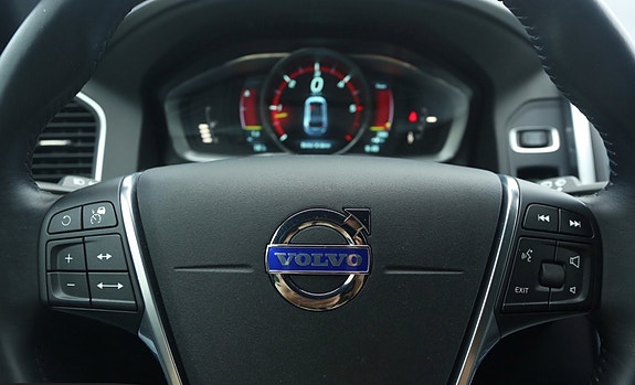 Volvo XC60 20 of 30