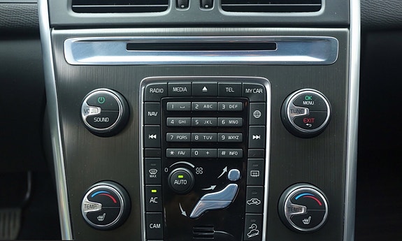 Volvo XC60 17 of 30