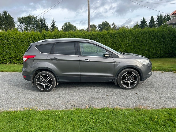 Ford Kuga 8 of 13
