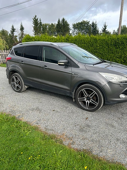 Ford Kuga 9 of 13