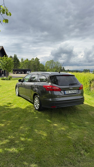 Ford Focus 7 of 18