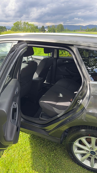 Ford Focus 13 of 18