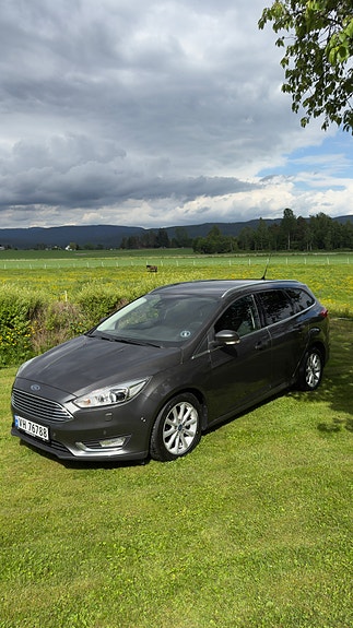 Ford Focus 2 of 18