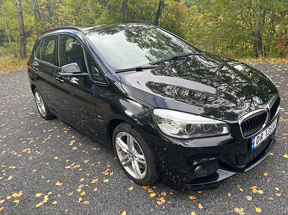 BMW 225xe 2 of 15