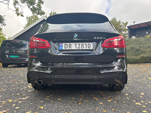 BMW 225xe 5 of 15