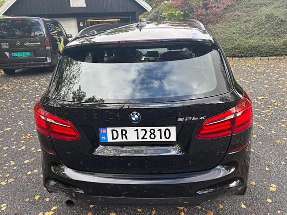 BMW 225xe 3 of 15