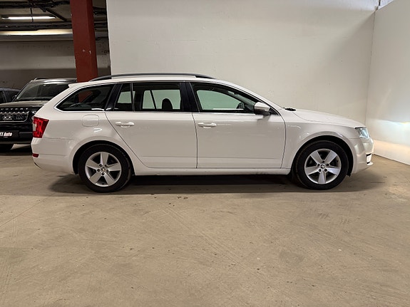 Skoda Octavia 16 of 30