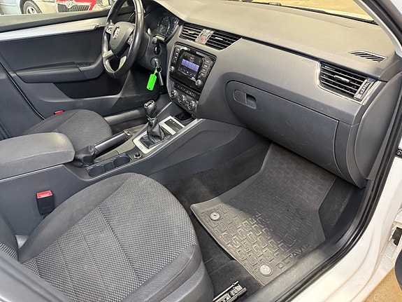 Skoda Octavia 25 of 30