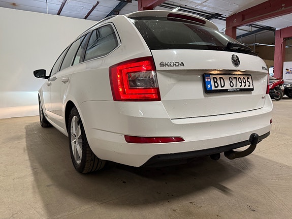 Skoda Octavia 14 of 30