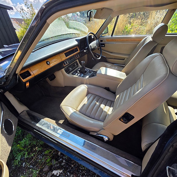 Jaguar XJS 6 of 15