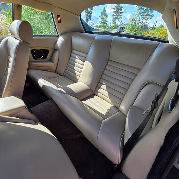 Jaguar XJS 8 of 15