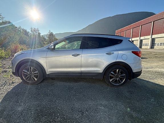 Hyundai Santa Fe 5 of 10