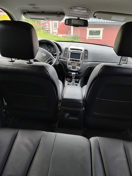 Hyundai Santa Fe 11 of 13