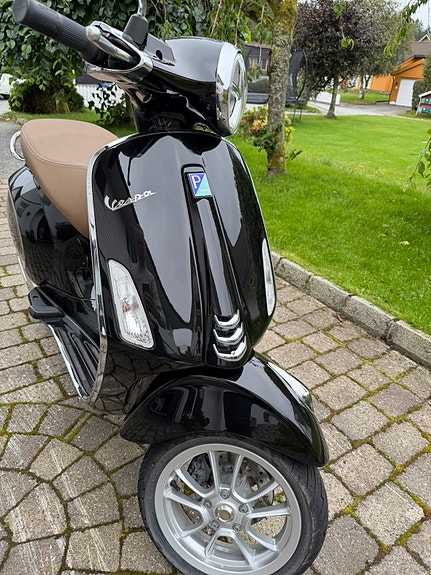 Vespa Primavera 50 9 of 11