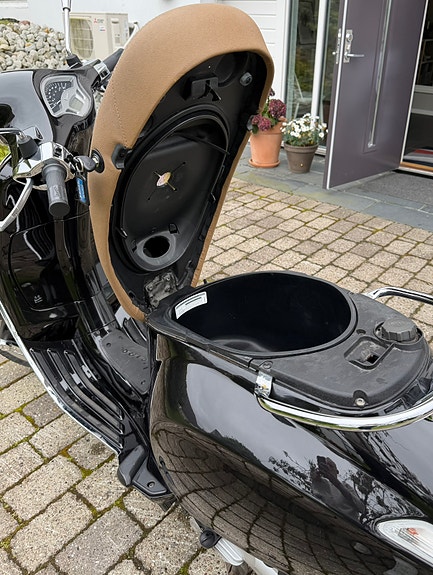 Vespa Primavera 50 10 of 11